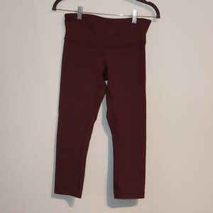Burgundy Lululemon Capri leggigns